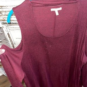 Maurices maroon off sleeve long sleeve with neck collar new cute size 2x
